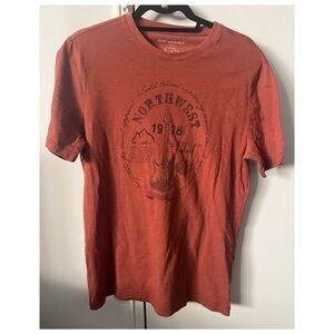 Banana Republic Men's Rust Graphic Tee